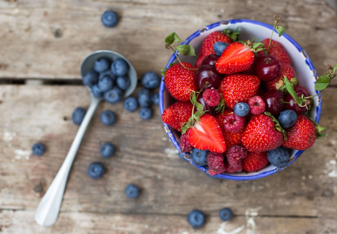 Berries are known to be one of the best cancer-fighting foods